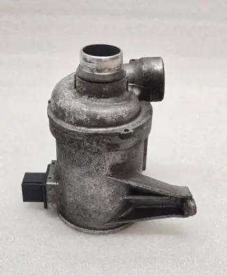 Volvo XC90 Water pump 31368715