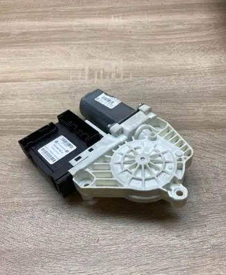 Volkswagen PASSAT B6 Front door window regulator motor 1K0959792G 1K0959702K