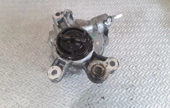 Ford C-MAX I Vacuum pump D1651C2