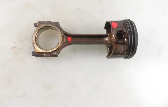 Opel Zafira C Piston with connecting rod