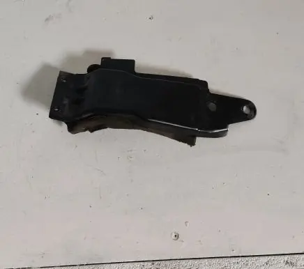 Mercedes-Benz R W251 Engine mounting bracket A251620030