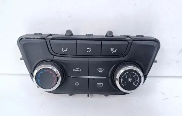 Buick Encore I Climate control unit 39081561 A2C1134980001