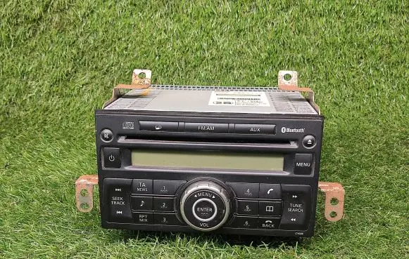 Nissan Note (E11) Radio/CD/DVD/GPS head unit 281859U10A PN3001P