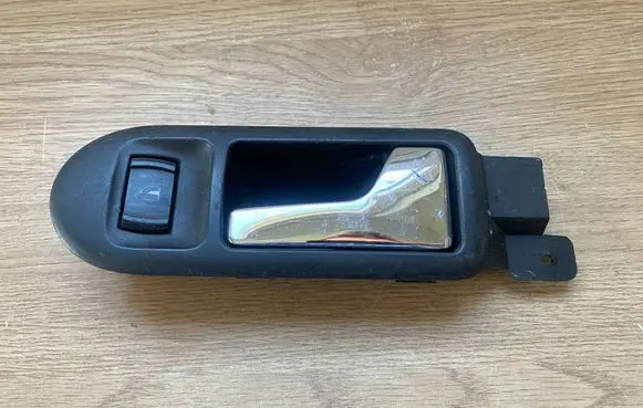 Mercedes-Benz 190 W201 Front door interior handle 3B1837114