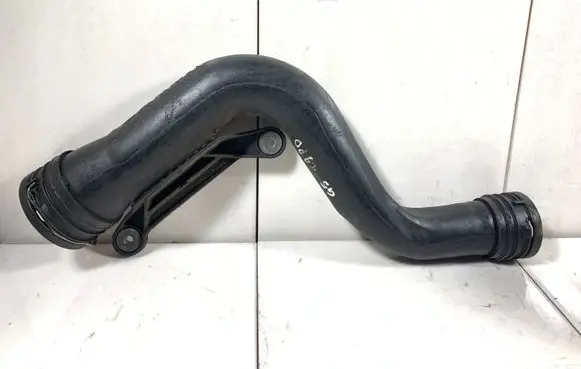 Volkswagen Golf V Intercooler hose/pipe 1K0145762P