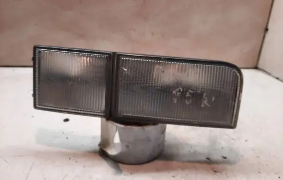 Volkswagen PASSAT B4 Front reflector 858051