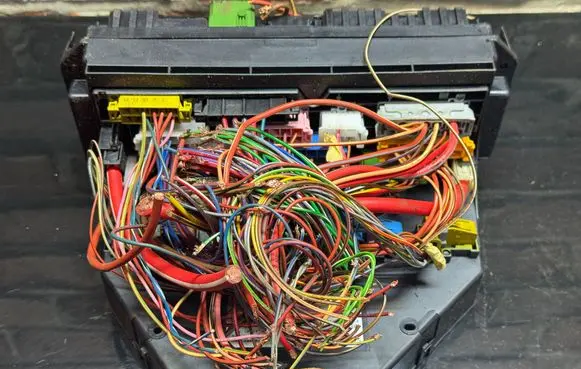 Mercedes-Benz C W204 SAM control unit A2129004711 A2129016502 A2129020903