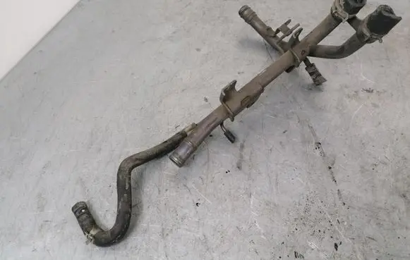 Nissan Pathfinder R51 Engine coolant pipe/hose