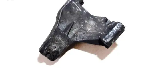 Opel Astra F Engine mounting bracket