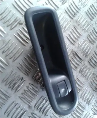 Renault Twingo II Electric window control switch 8200356517B