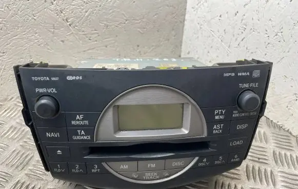 Toyota RAV 4 (XA30) Radio/CD/DVD/GPS head unit 8612042220
