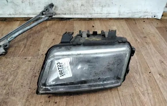 Audi A4 S4 B5 8D Headlight/headlamp