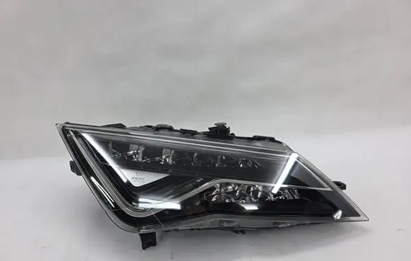 Seat Leon (5F) Headlight/headlamp 5F1941008K