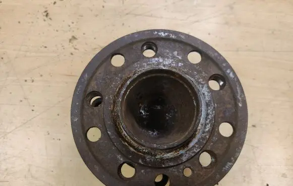 Mercedes-Benz C W205 Front wheel hub spindle knuckle