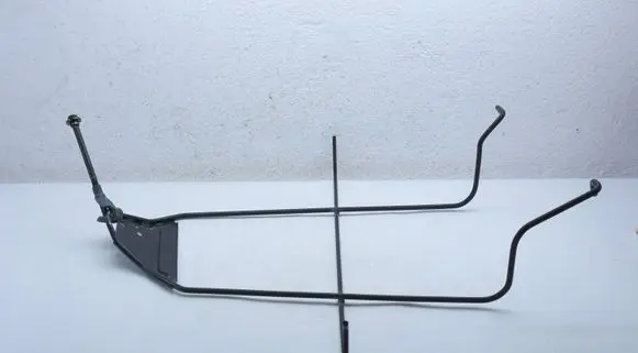 Opel Vivaro Spare wheel mounting bracket 9812022080