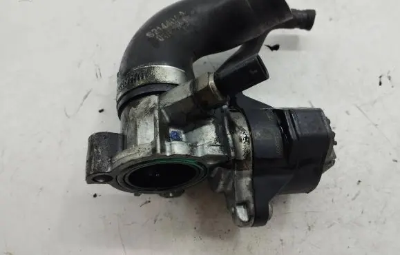 Mercedes-Benz E W213 EGR valve A6541400460 A6541400560