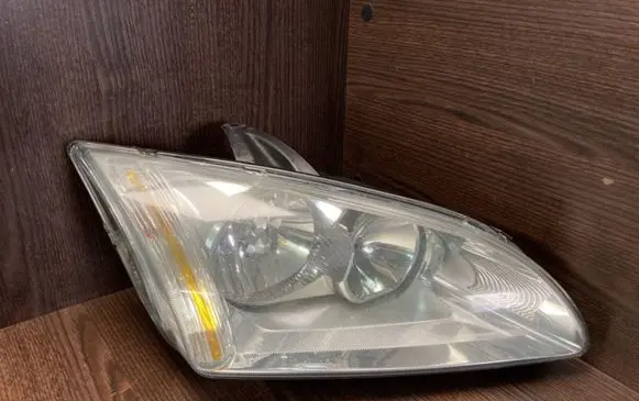 Ford Focus Headlight/headlamp 4M5113K060AA