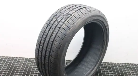 Audi Q4 Sportback e-tron R12 summer tire 25545R20 BRIDGESTONE