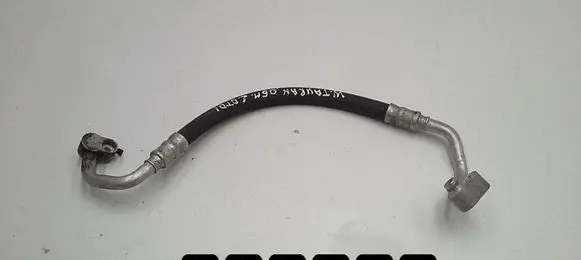 Volkswagen Touran I Air intake hose/pipe TDI