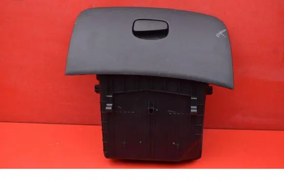 Renault Clio I Glove box 681087227R