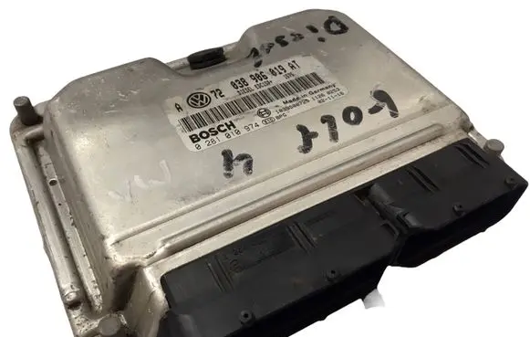 Volkswagen PASSAT B5.5 Engine control unit/module 038906019AT 0281010974