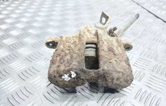 Volkswagen PASSAT B3 Front brake caliper