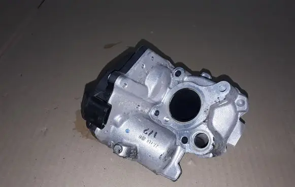 Mercedes-Benz C W204 EGR valve A6511400160 10074 AR0001