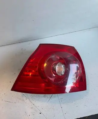 Volkswagen Golf V Rear/tail lights 1K6945095E 00378396 028490102A
