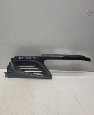 Renault Scenic I Front bumper upper radiator grill 7700834201