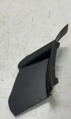 Audi e-tron Rear/tail light trim molding 4KE945253