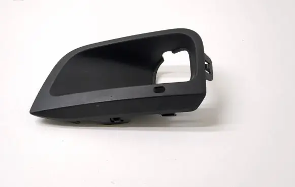 Front fog light trim/grill
