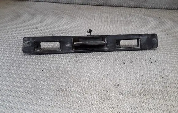 Volvo V70 Tailgate/trunk/boot exterior handle 9203101