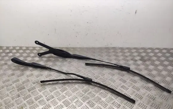 Mercedes-Benz GLC X253 C253 Front wiper blade arm A2538200344