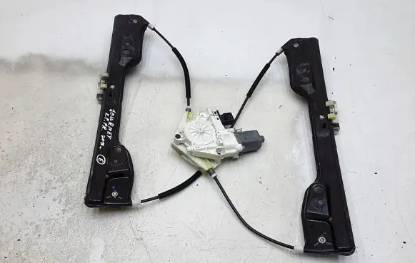 Dodge Journey Rear door window regulator with motor