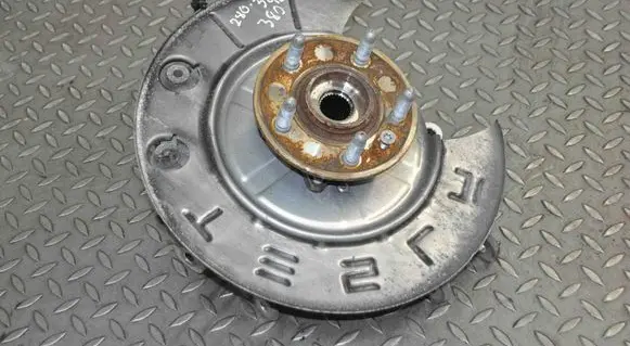 Tesla Model S Rear wheel hub