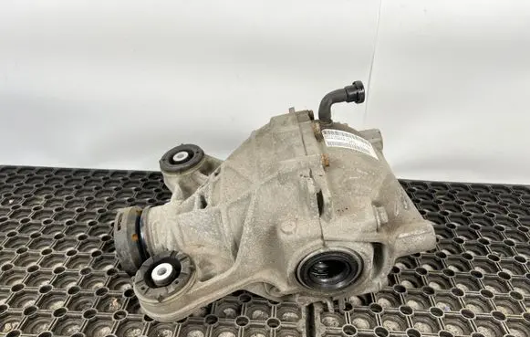 Jaguar XE Rear differential GX734A213FE