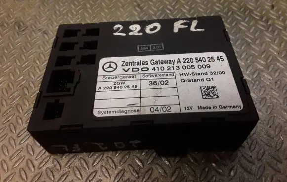 Mercedes-Benz S W220 Gateway control module 2205402545 A2205402545