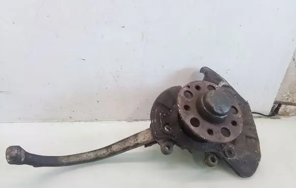 Mercedes-Benz S W220 Front wheel hub spindle knuckle