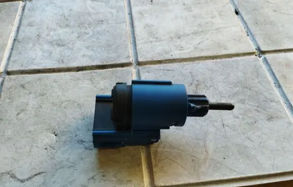 Clutch pedal sensor