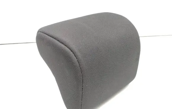 Nissan Qashqai+2 Rear seat headrest 
