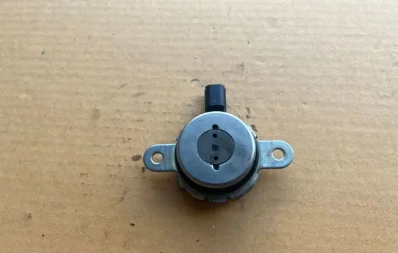 Subaru Outback (BS) Camshaft vanos timing valve 10921AA220 10921AA230 10921AA231