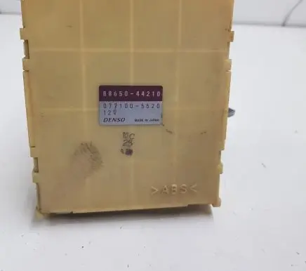 Toyota Avensis Verso Other control units/modules 8865044210 0771005520
