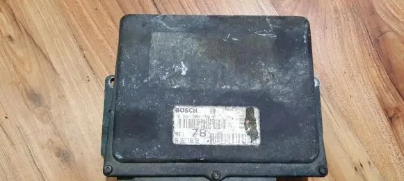 Peugeot 106 Engine control unit/module 0261206153 9635116680