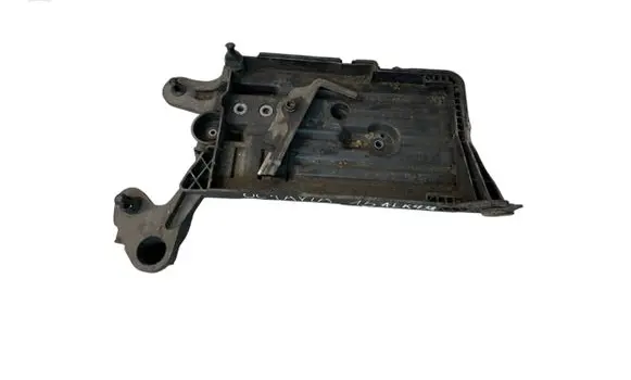 Skoda Octavia Mk3 (5E) Battery tray 5Q0915321H 5Q0915331J