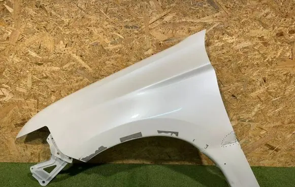 Mitsubishi Outlander Fender
