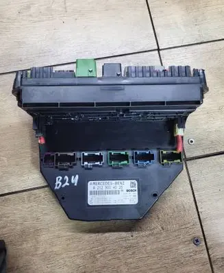 Mercedes-Benz E W212 SAM control unit A2129004025 A2129011107 A2319029902