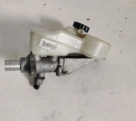 Mercedes-Benz R W251 Master brake cylinder A2514300302