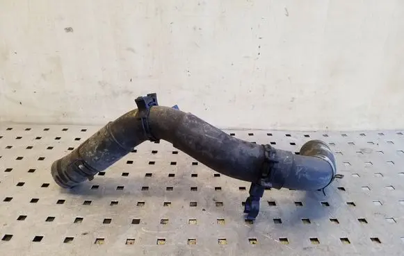 Mitsubishi Outlander Engine coolant pipe/hose