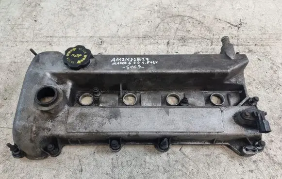 Mazda 6 Rocker cam cover L309LF04102212