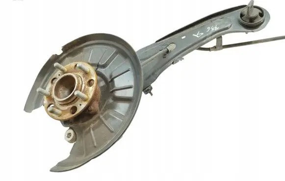 Hyundai Veloster II Front wheel hub spindle knuckle 